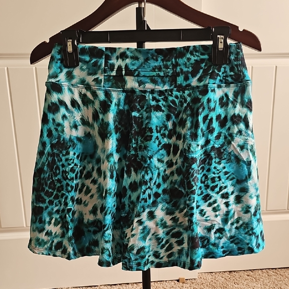 SassyFun Dona Jo Electric Blue and Black Ruffled Tennis Or Pickleball Skirt - Picture 4 of 7